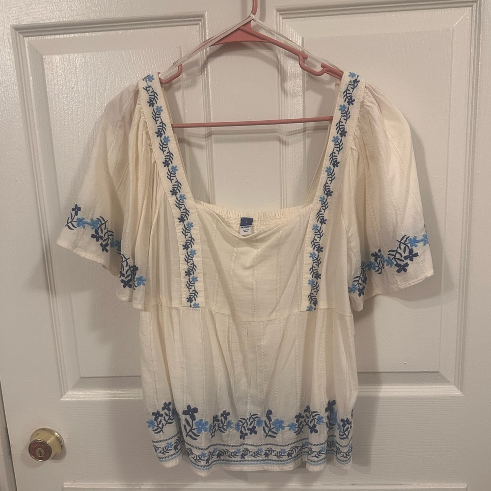 Floral Embroidery Top